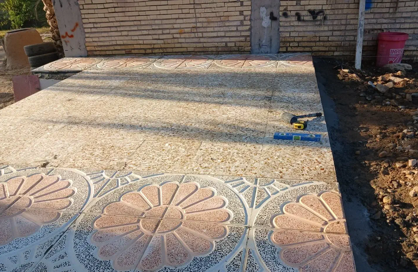 کاشی و سرامیک کاری، لوله کشی، پلاسترزنی ودیوارچینی|خدمات پیشه و مهارت|جیرفت, |دیوار