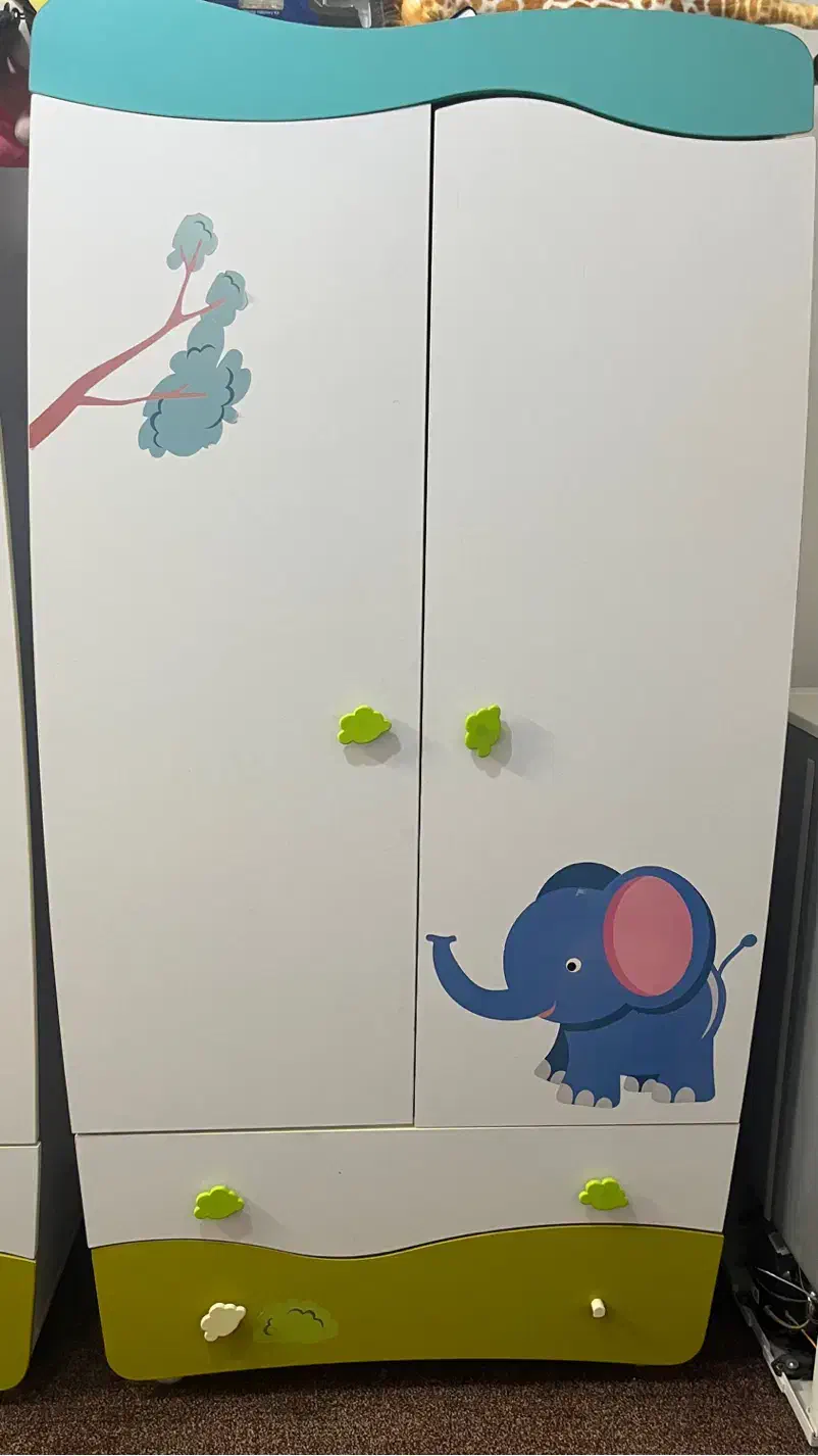 سرویس تخت خواب نوجوان ترک میخوای|تخت و سرویس خواب|قم, بنیاد|دیوار