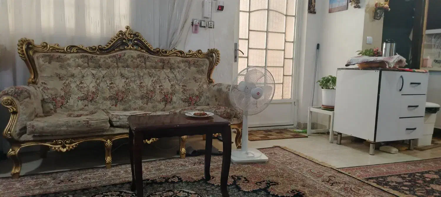 مبل کلاسیک|مبلمان خانگی و میز عسلی|آبادان, |دیوار