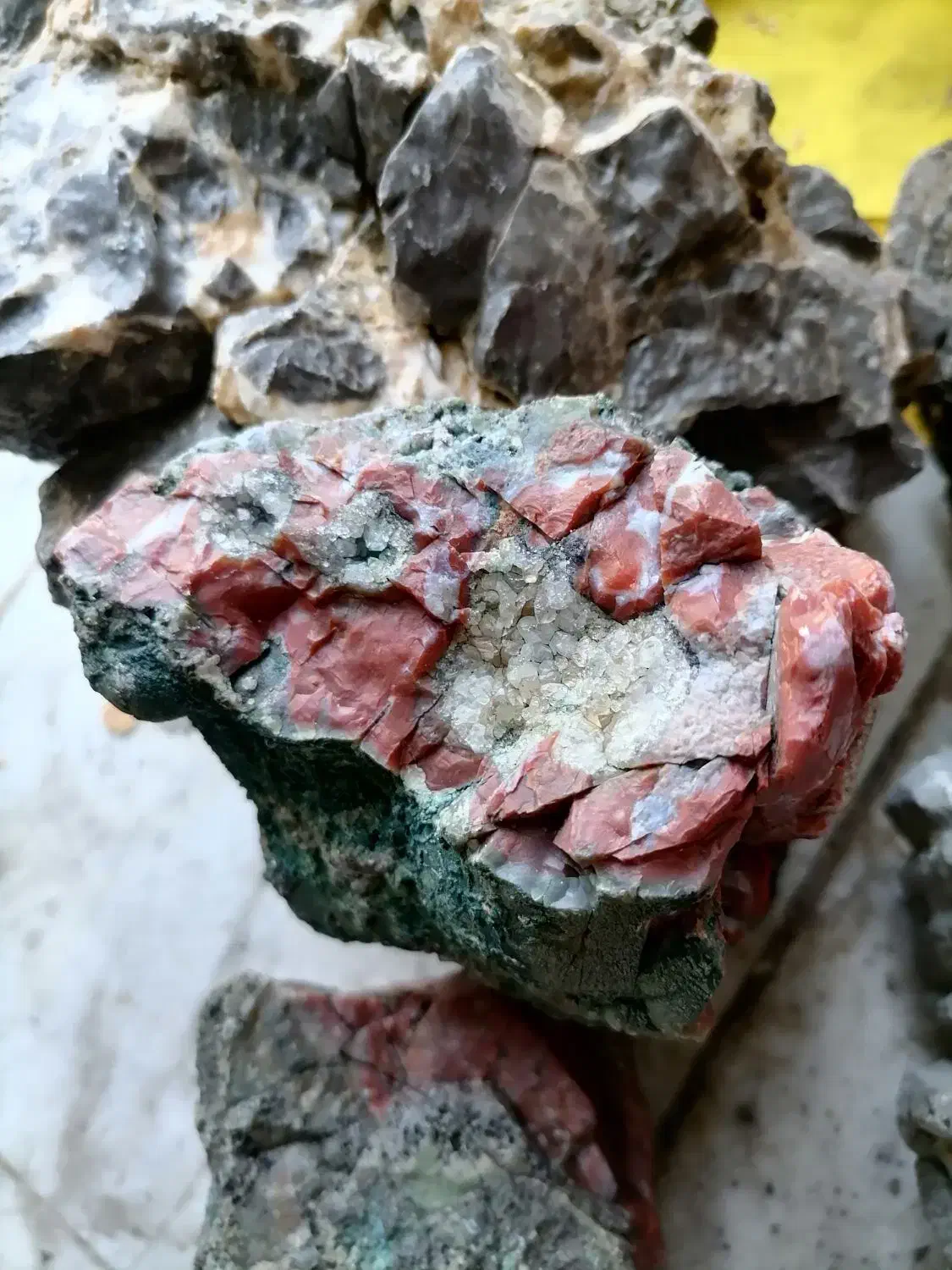 سنگ تزعینی، همش 330 هزار|ماهی|بومهن, |دیوار