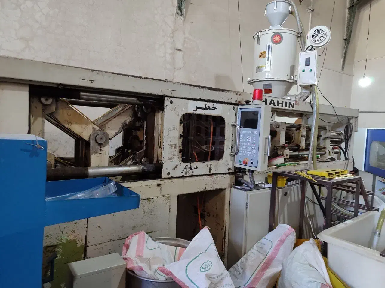 فروش دستگاه تزریق پلاستیک 240تن 600 گرم|ماشینآلات صنعتی|ارومیه, |دیوار