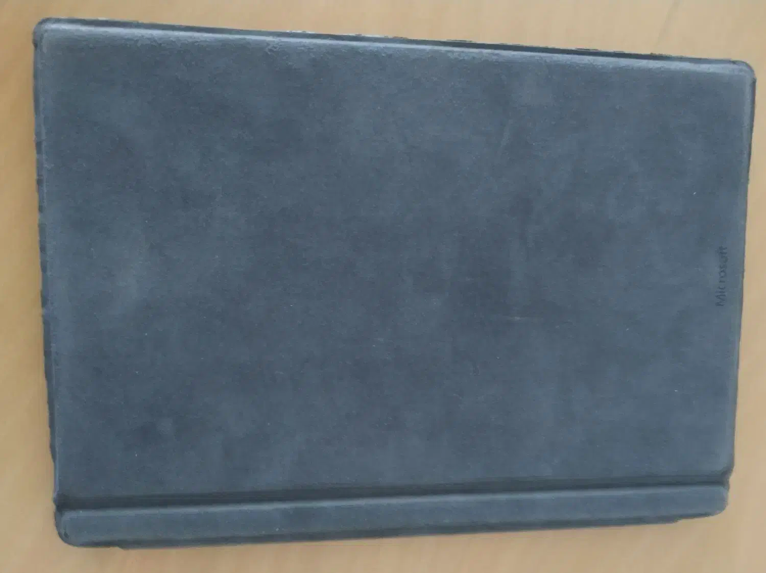 لپتاپ سرفیس مایکروسافت|رایانه همراه|صدرا-فارس, فاز ۱|دیوار