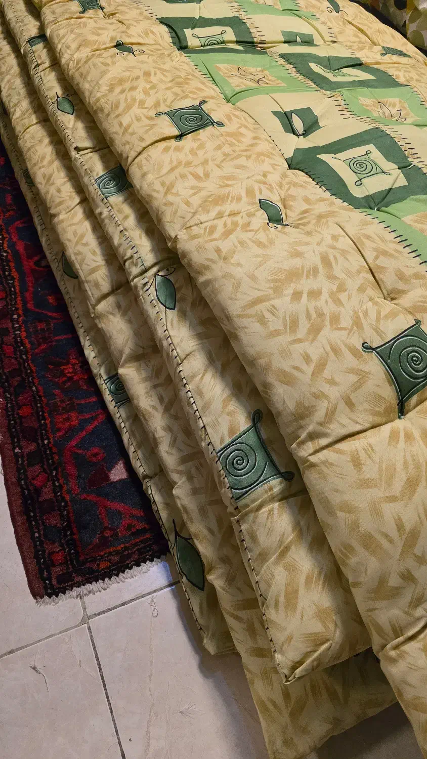 چهار عدد تشک تک نفره|رختخواب، بالش، پتو|محمدیه-قزوین, |دیوار