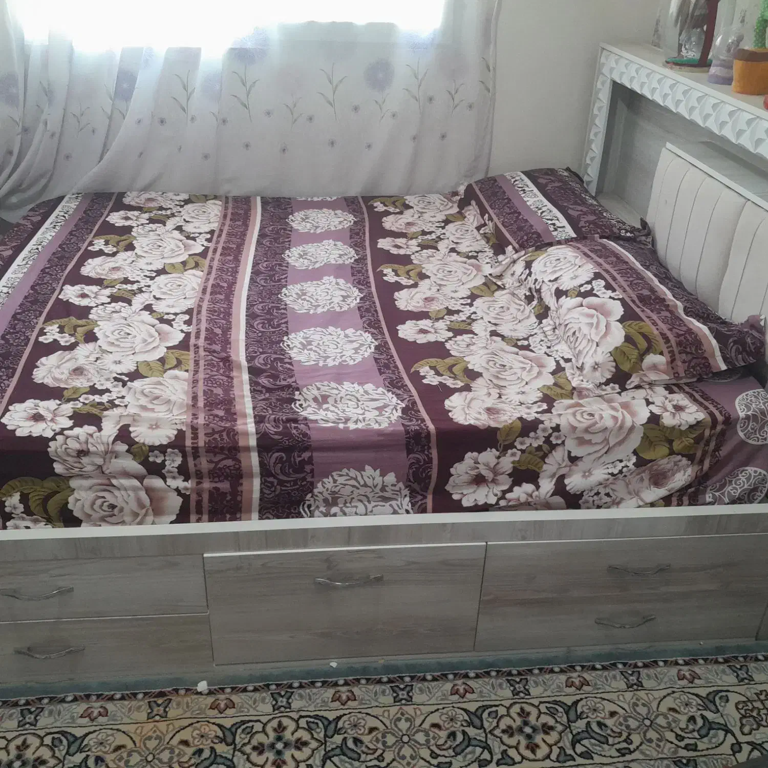 تخت خواب|تخت و سرویس خواب|بومهن, |دیوار