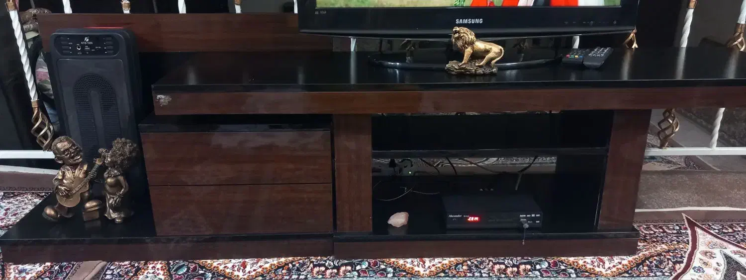 میز تلویزیون|میز تلویزیون|قم, قلعه عموحسین|دیوار