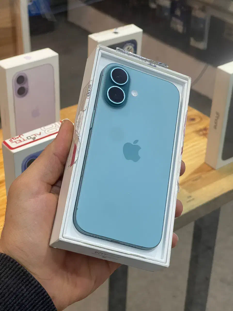 ایفون ۱۶ نرمال|موبایل|تهران, هروی|دیوار