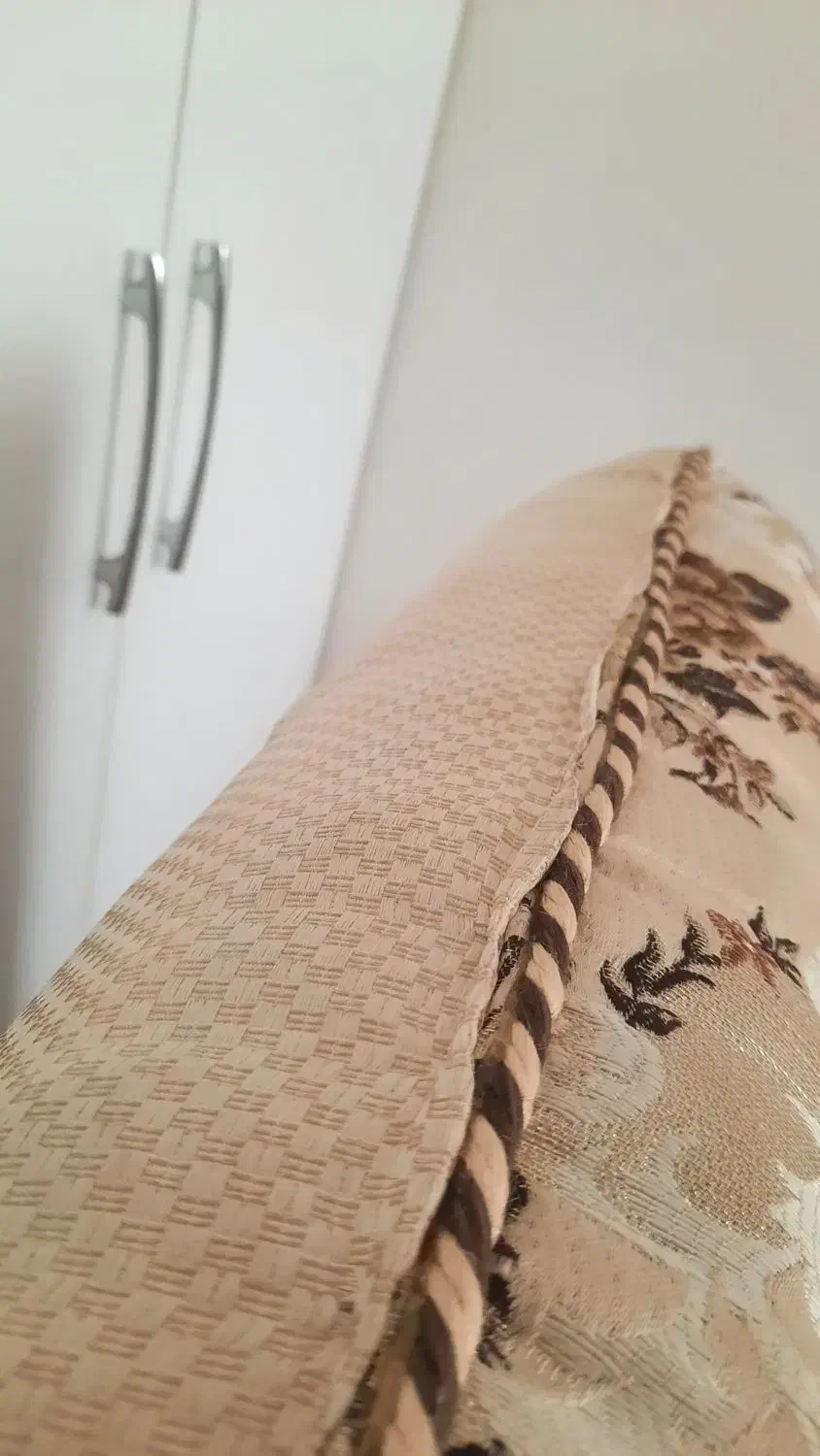 4 عدد پشتی|پشتی|ایلام, |دیوار