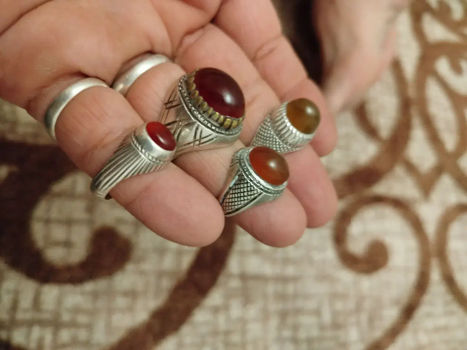 انگشتر قدیمی|جواهرات|کیش, |دیوار