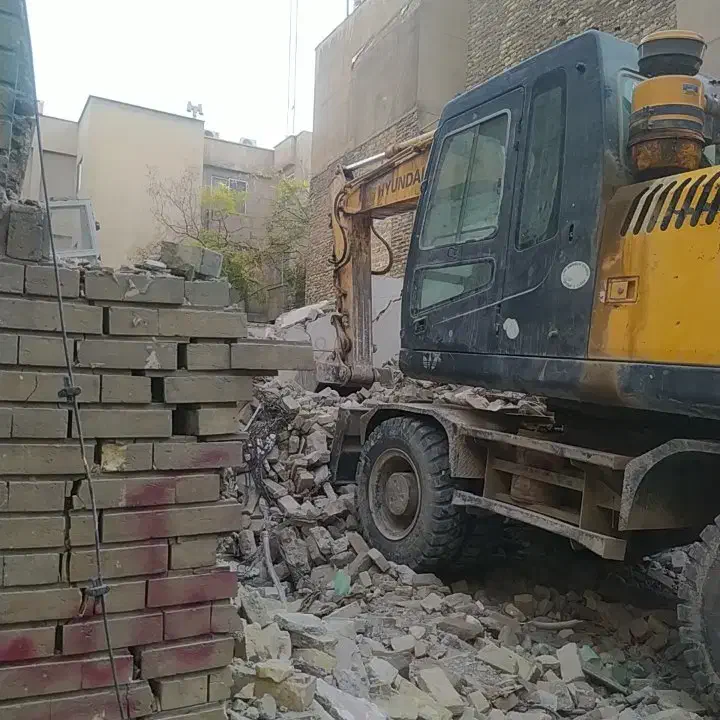 تخریب ، خاکبرداری ، خرید ضایعات|خدمات پیشه و مهارت|تهران, حصار بوعلی|دیوار