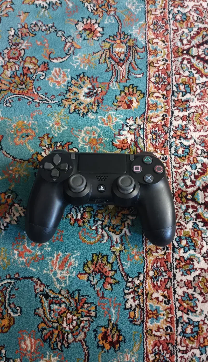 دسته PS4  اسلیم اورجینال در حد|کنسول، بازی ویدئویی و آنلاین|قم, پردیسان|دیوار