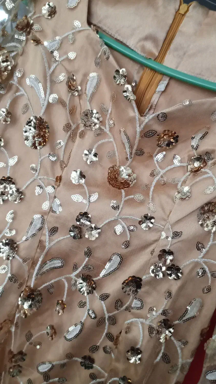 لباس|لباس|تایباد, |دیوار