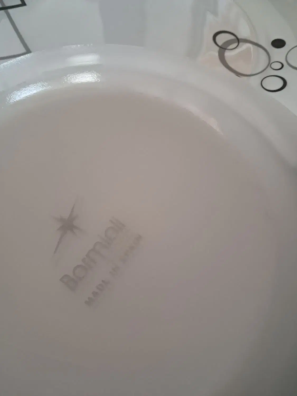 ظروف غذا خوری|ظروف سرو و پذیرایی|اندیشه, اندیشه فاز ۱|دیوار