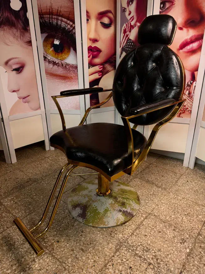 آینه کنسول/تجهیزات ارایشگاهی/استند لاک/سرشور/کانتر|آرایشگاه و سالن‌های زیبایی|مریوان, |دیوار