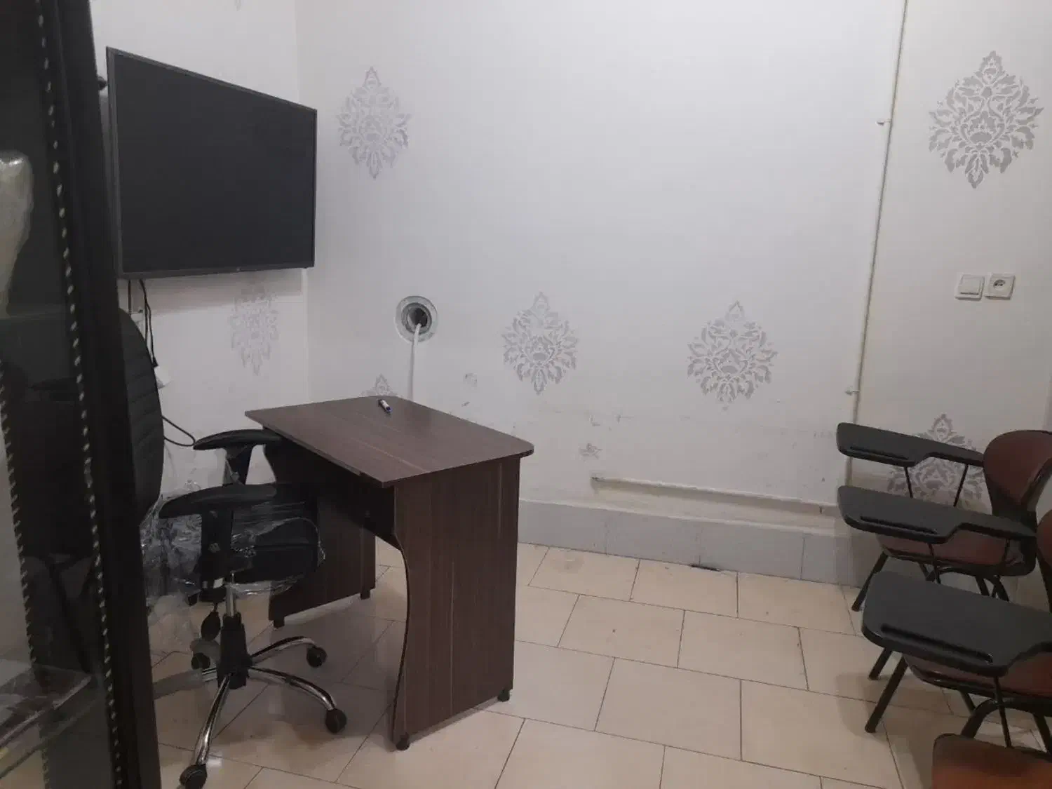 اجاره کلاس درس|اجارهٔ کوتاه‌مدت دفتر کار و فضای آموزشی|بیرجند, |دیوار