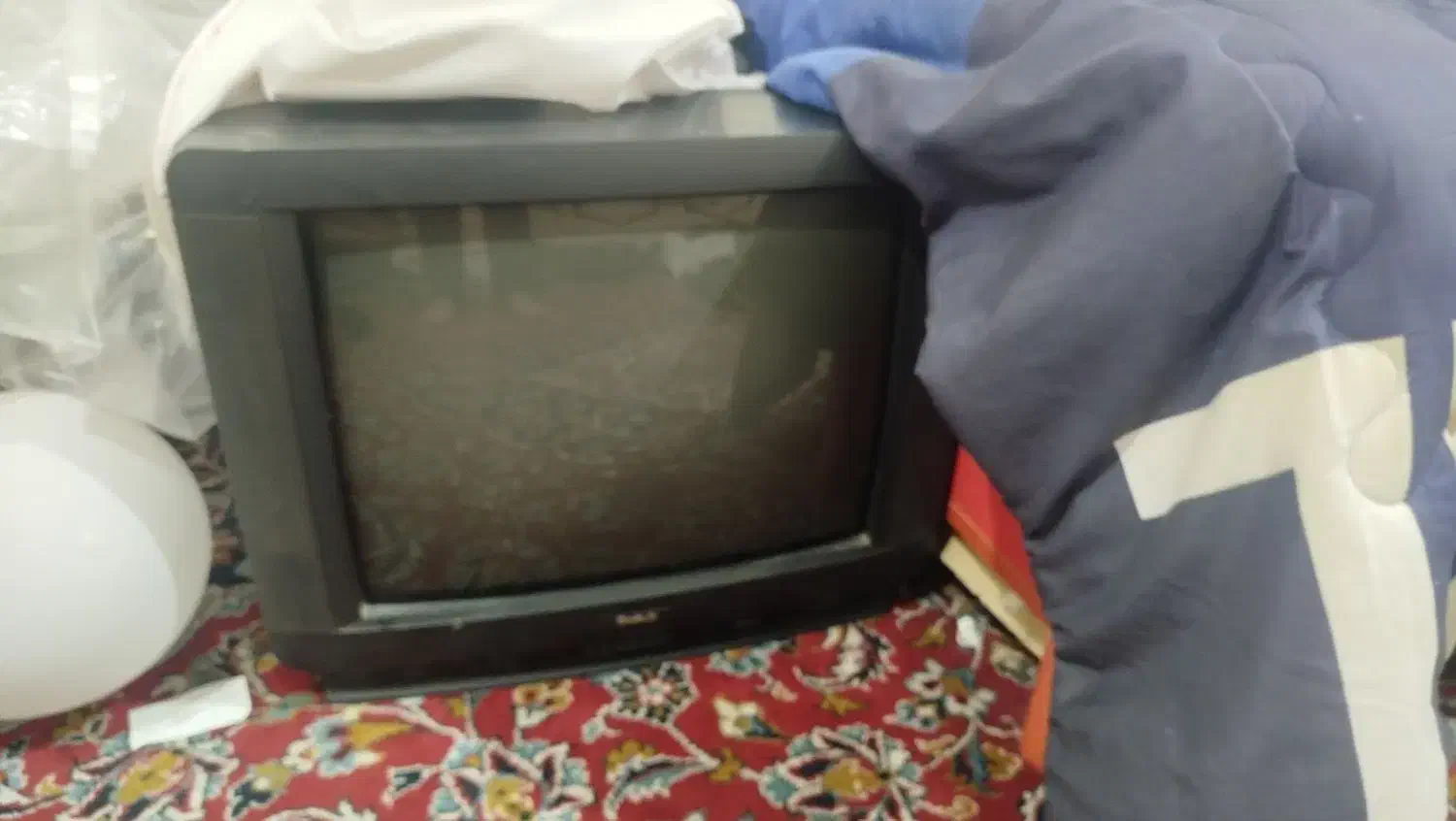 تلویزیون قدیمی سالم با کنترل و دستگاه دیجیتال|تلویزیون و پروژکتور|بهبهان, |دیوار