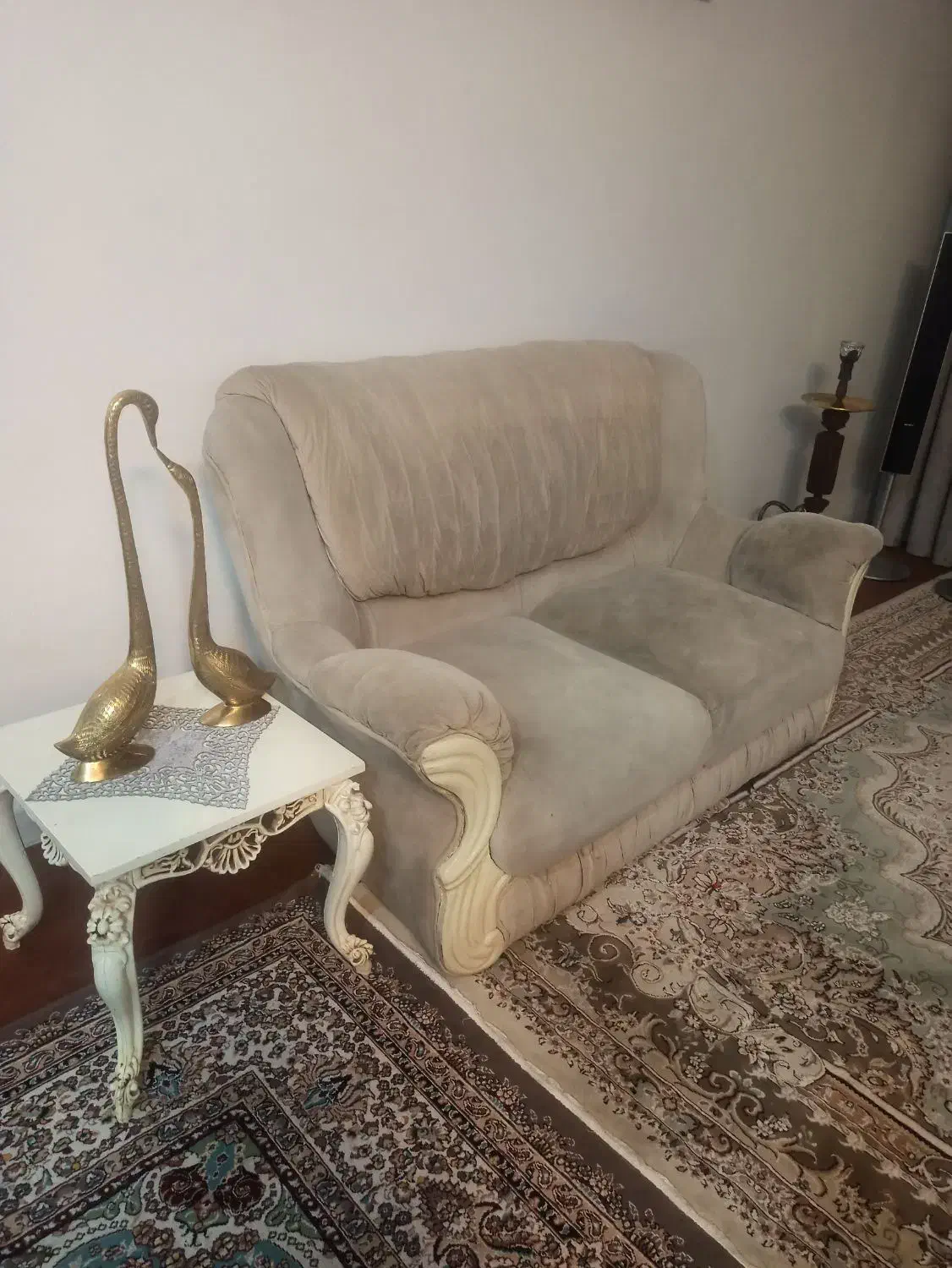 مبل ۸ نفره راحتی نیاز به شستشو داره بسیار محکم|مبلمان خانگی و میز عسلی|تهران, افسریه جنوبی|دیوار