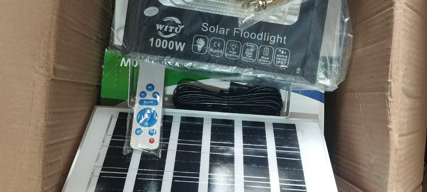 پرژکتور خورشیدی 1000وات پنل جدا ریموت دار|لامپ و چراغ|مشهد, شهید آوینی|دیوار