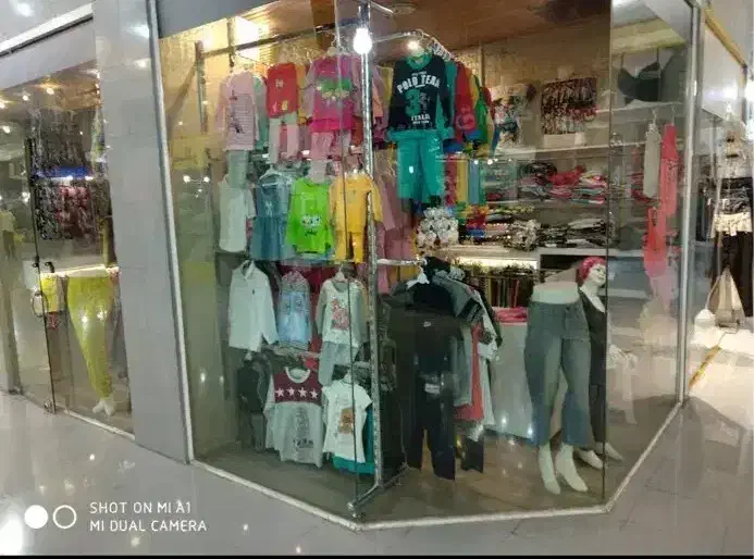 مغازه پاساژ ثامن متری ۲۰۰ متراژ پایین بهترین پاخور|فروش مغازه و غرفه|گرگان, |دیوار