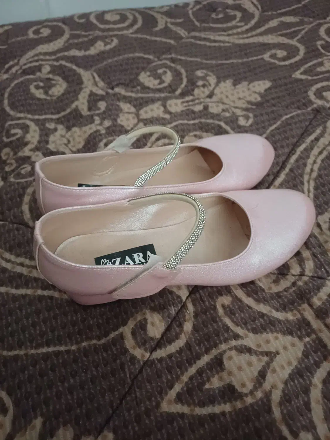 کفش دخترانه سایز۳۶ پاشنه سه سانت|کفش و لباس بچه|بندر ماهشهر, |دیوار