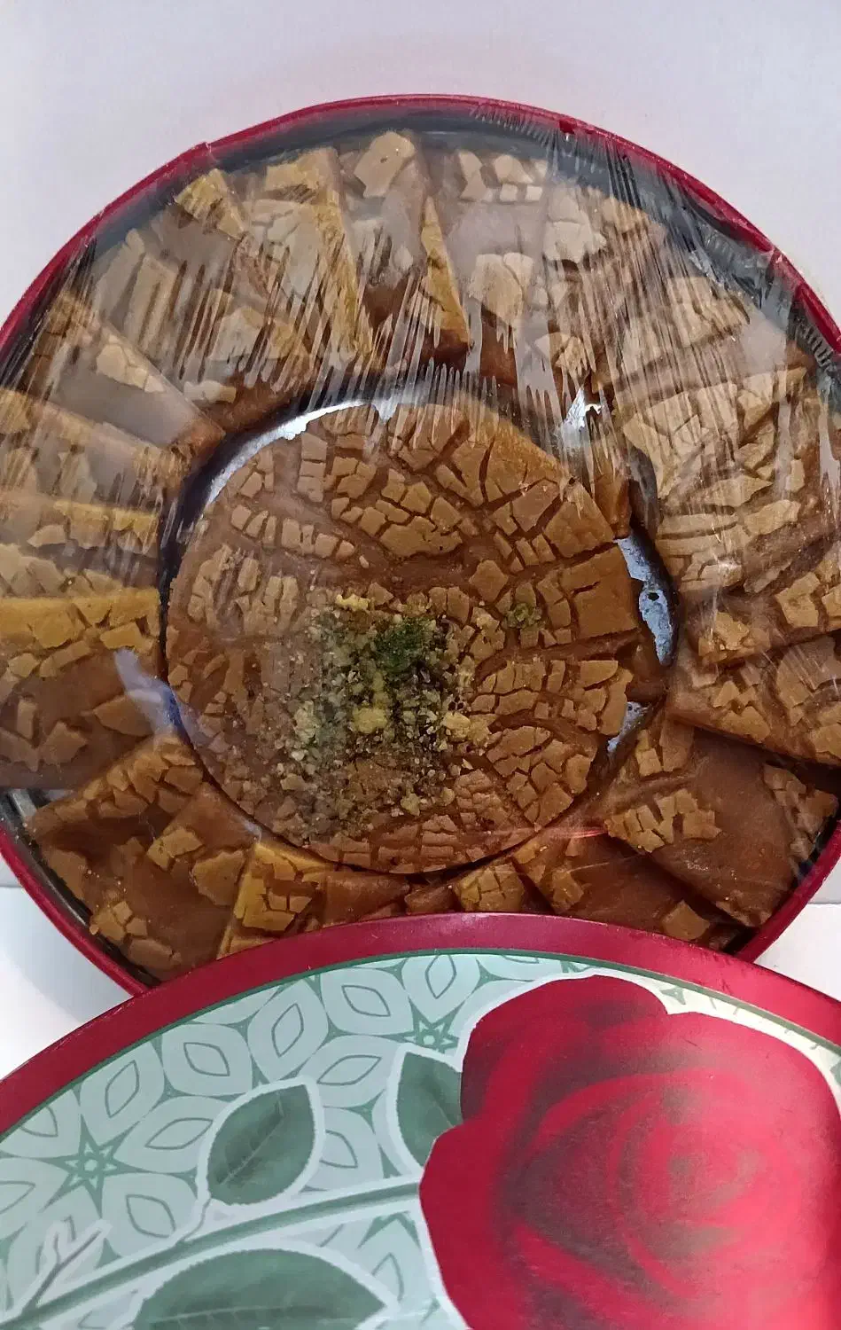 سوهان تازه قم|خوردنی و آشامیدنی|شیراز, لاله|دیوار