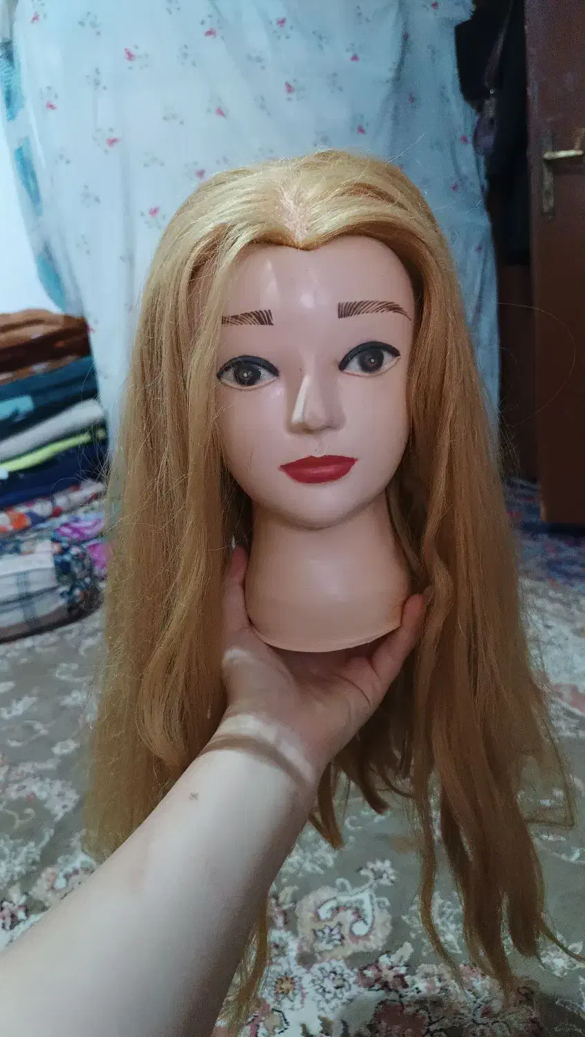 کله مانکن|آرایشی، بهداشتی، درمانی|تاکستان, |دیوار