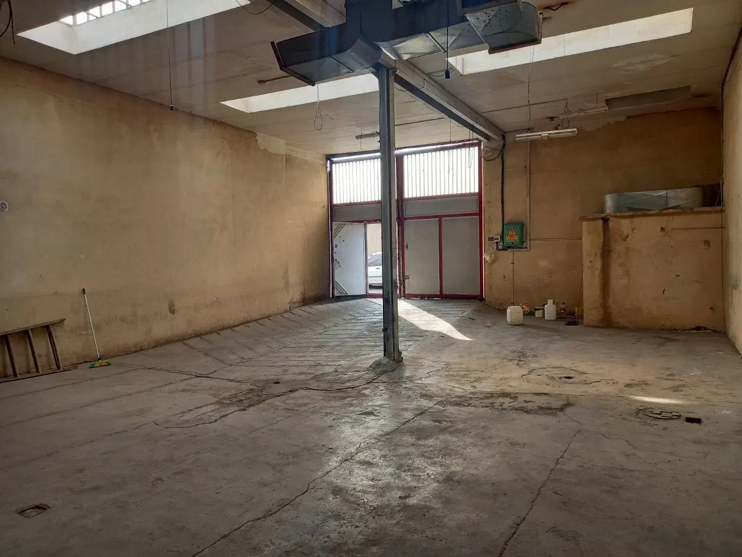 فروش مغازه ۲۴۰ متری|فروش مغازه و غرفه|همدان, |دیوار