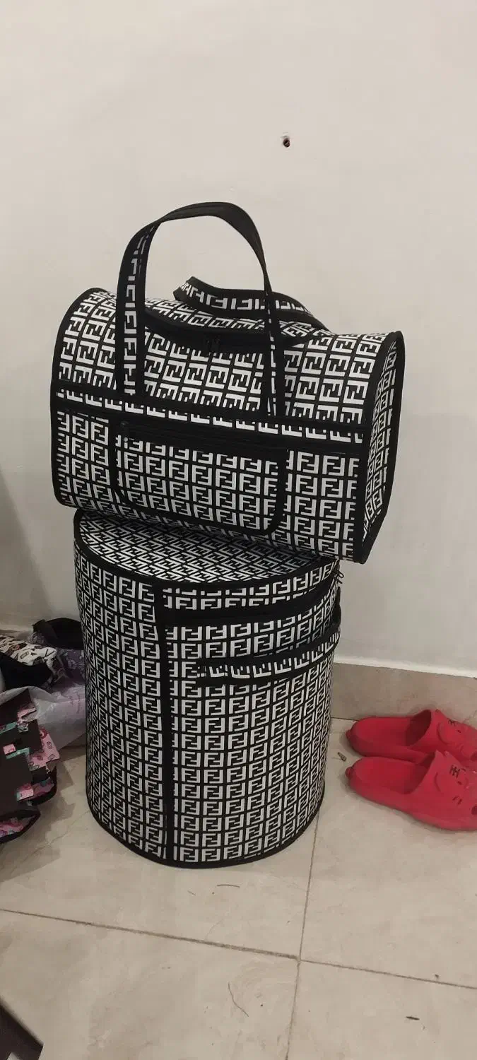 انواع کیف مسافرتی|کیف، کفش، کمربند|اهواز, منبع اب|دیوار