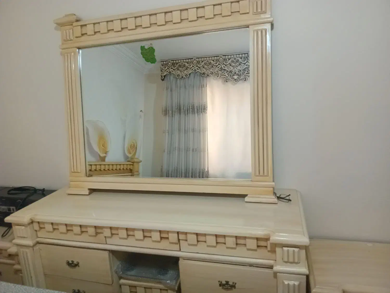 فروش لوازم منزل به علت مهاجرت|مبلمان خانگی و میز عسلی|تهران, امیرآباد|دیوار