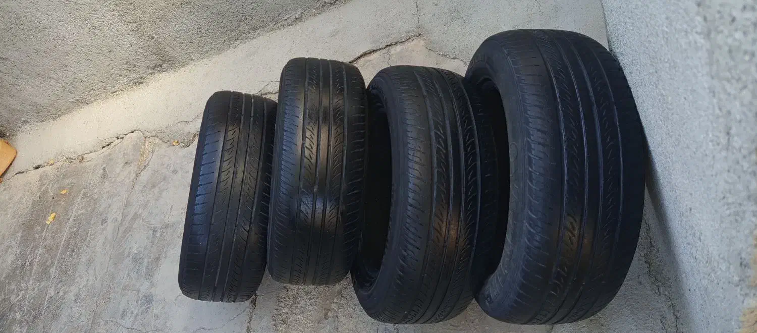 لاستیک ۱۵ .۲۰۵|قطعات یدکی و لوازم جانبی|قروه, |دیوار