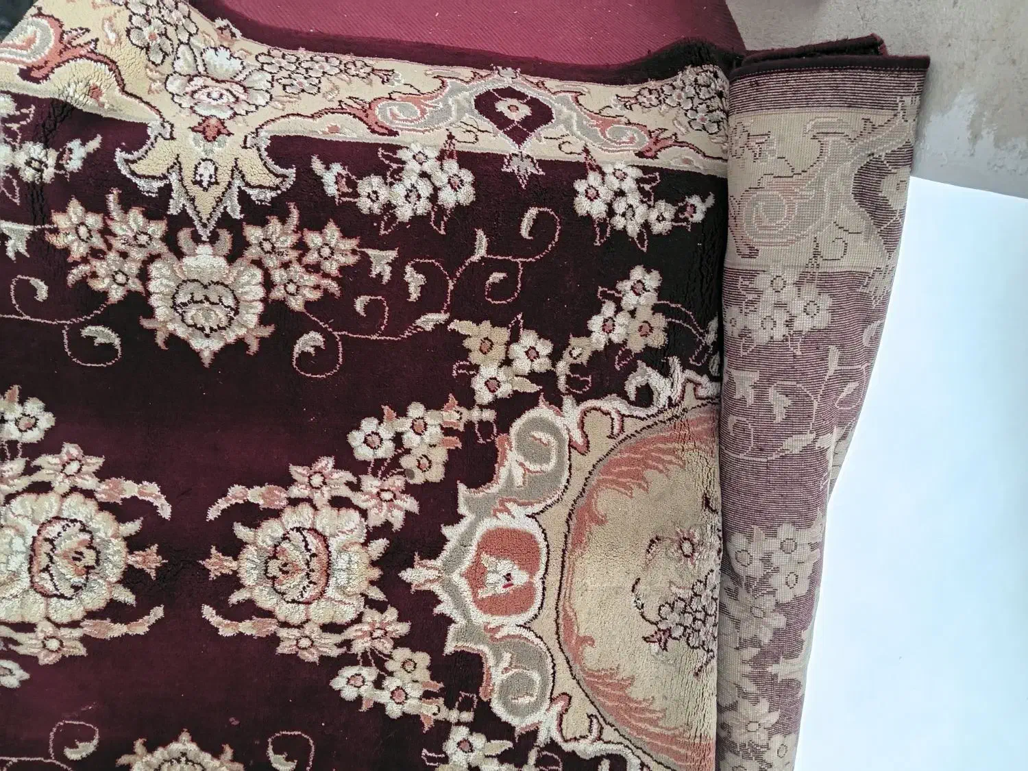 کناره سه متری|فرش|خمین, |دیوار