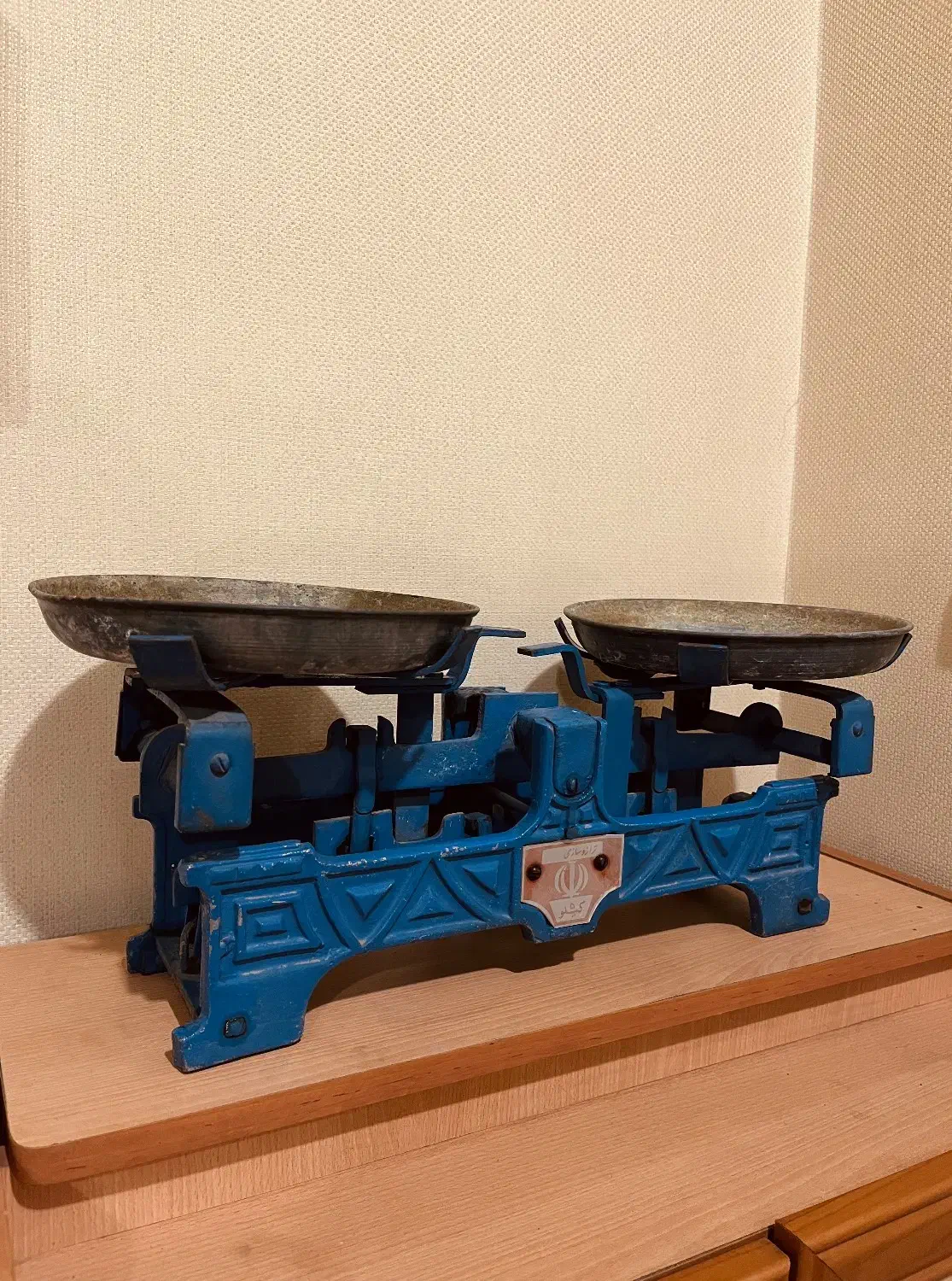 ترازو عتیقه|کلکسیون اشیاء عتیقه|تهران, شهرک آزمایش|دیوار