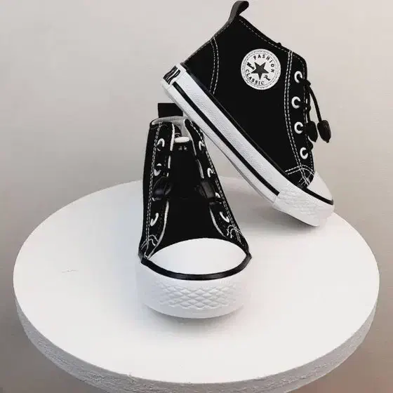 کفش بچگانه سایز 24|کفش و لباس بچه|دهدشت, |دیوار