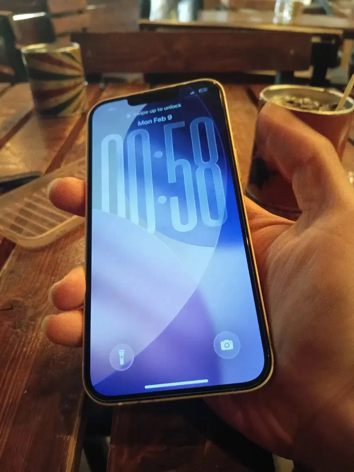 ایفون13|موبایل|قم, انسجام|دیوار