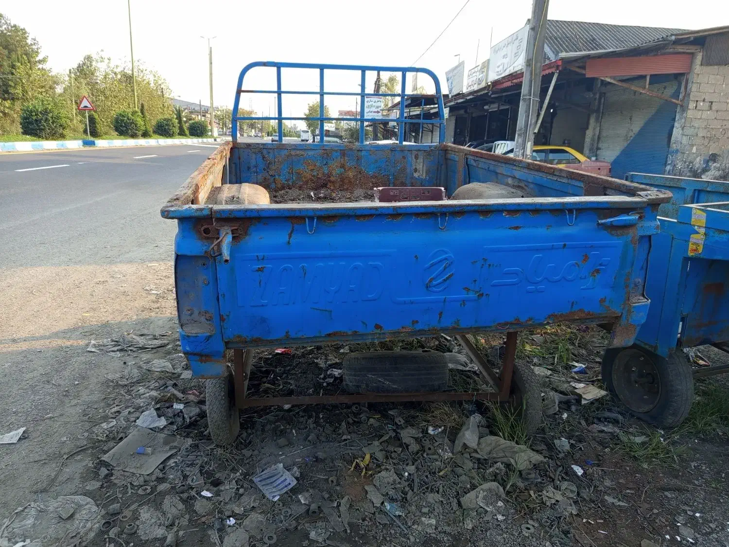 اتاق عقب نیسان|قطعات یدکی و لوازم جانبی|رشت, رودبارتان|دیوار