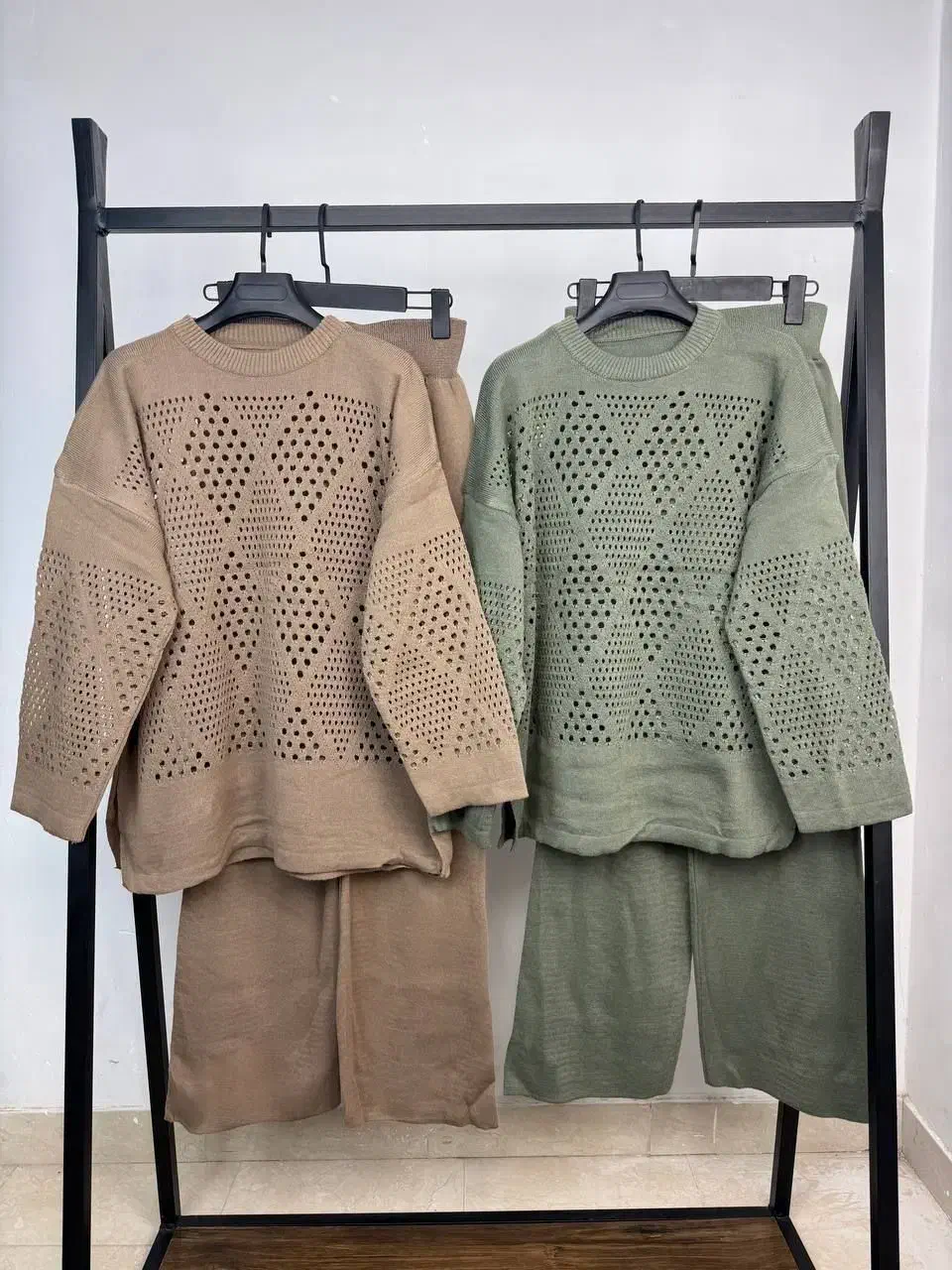 بوتیـک لباس زمستونه|لباس|جهرم, |دیوار