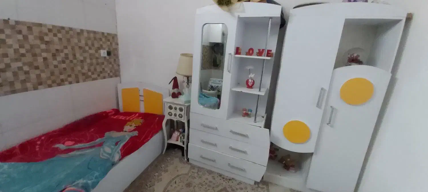 تخت وکمد|جاکفشی، کمد، دراور|قائن, |دیوار