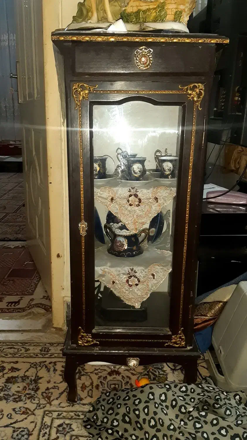 بوفه کوچک|بوفه، ویترین، کنسول|کرمانشاه, |دیوار