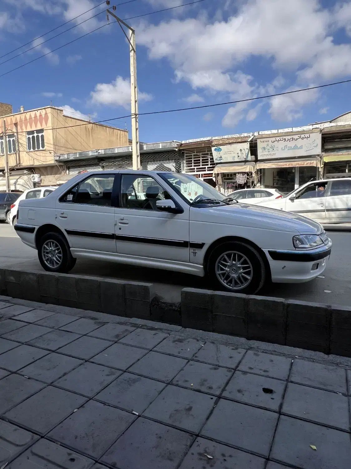 پارس سال 1400|خودرو کلاسیک|نقده, |دیوار