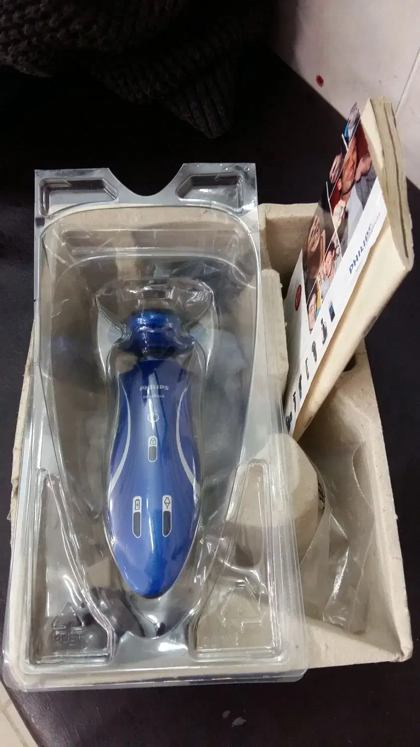 ریش تراش فیلیپس اصل هلند ضد آب نو نو با ضمانت|آرایشی، بهداشتی، درمانی|اصفهان, سرچشمه|دیوار