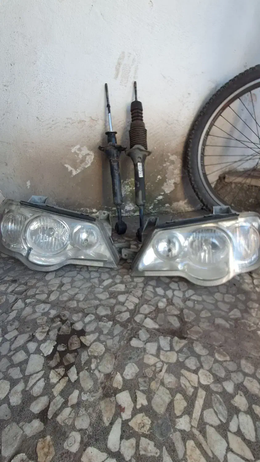 کمک عقب و چراغ جلو پراید ۱۳۲ ۱۱۱|قطعات یدکی و لوازم جانبی|رشت, شهرک صبا|دیوار