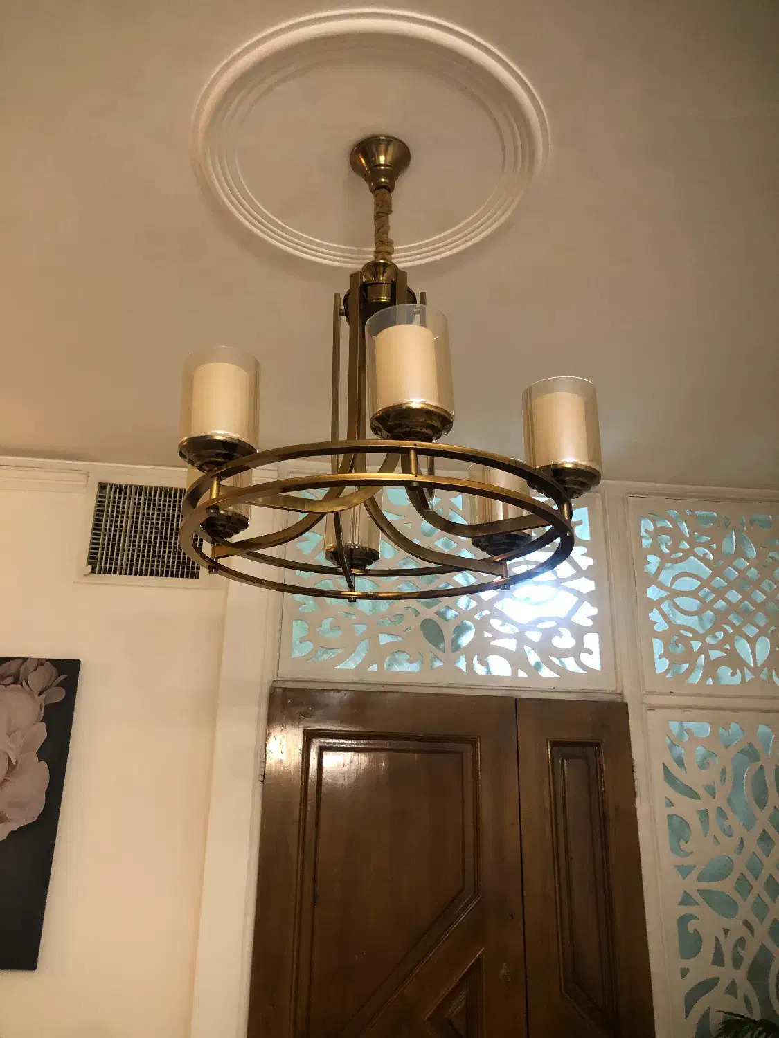 لوستر|لوستر و چراغ آویز|ری, صفاییه (چشمه علی)|دیوار