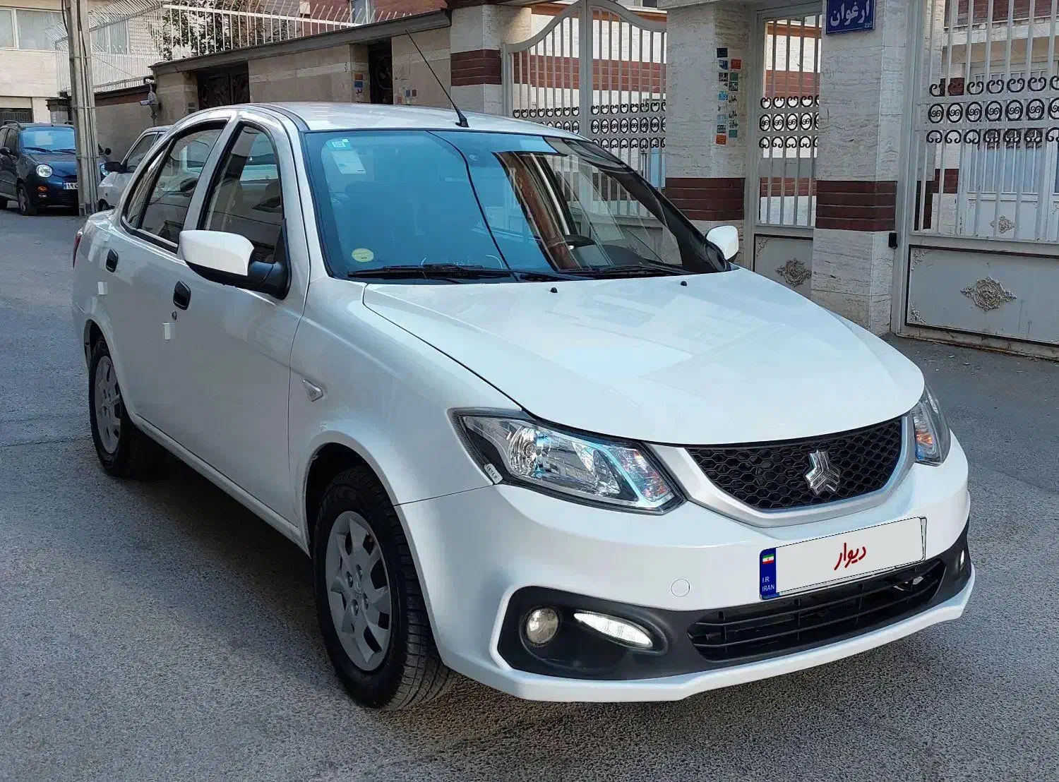 ساینا s مدل ۱۴۰۳|خودرو سواری و وانت|همدان, |دیوار