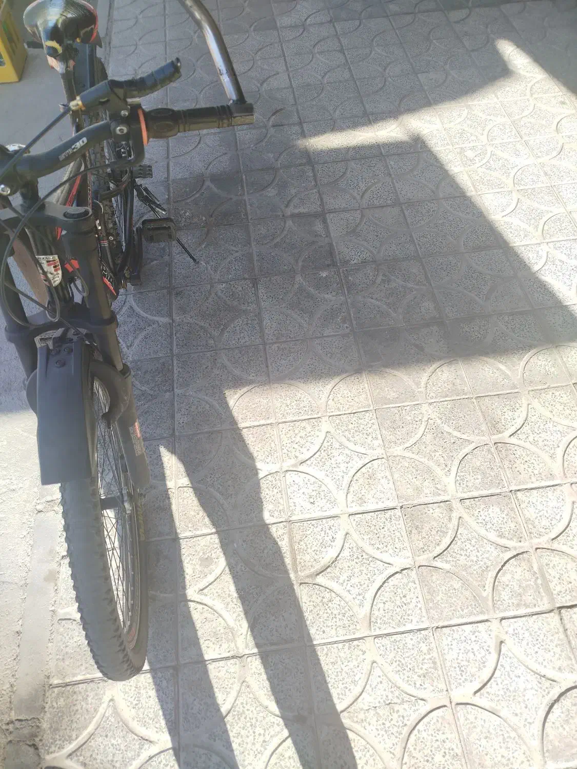 دوچرخه|دوچرخه، اسکیت، اسکوتر|بم, |دیوار