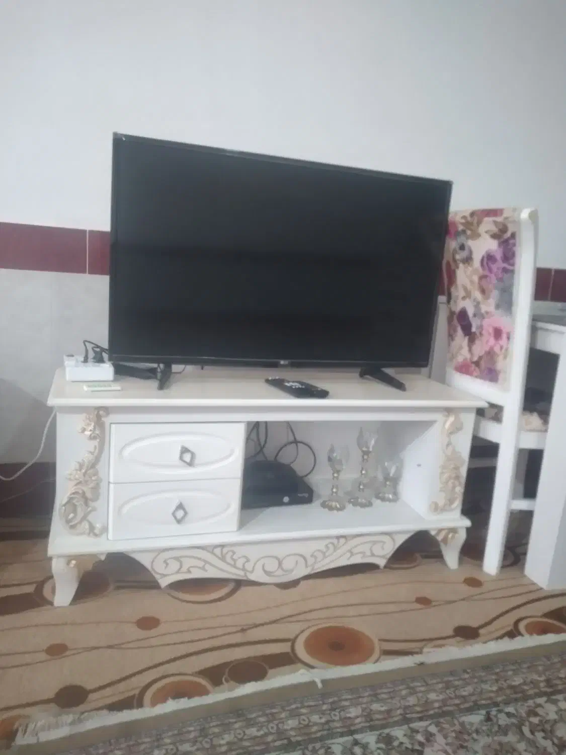 فروش چهار قلم یک جا|بوفه، ویترین، کنسول|مرند, |دیوار