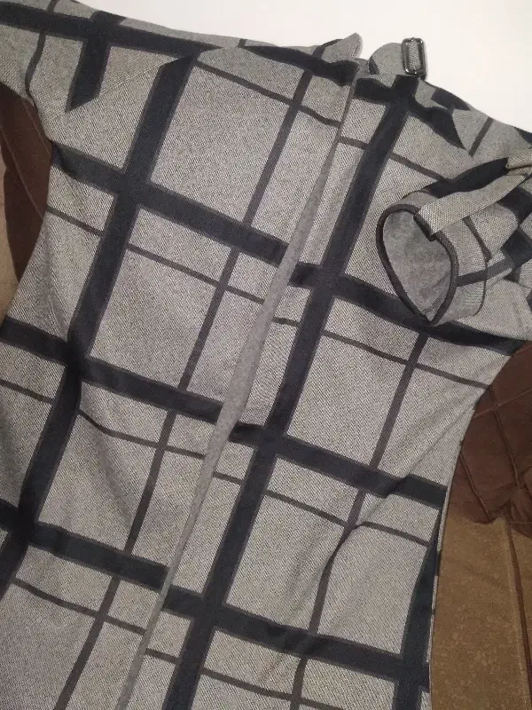 بارانی وپالتو|لباس|خوی, |دیوار