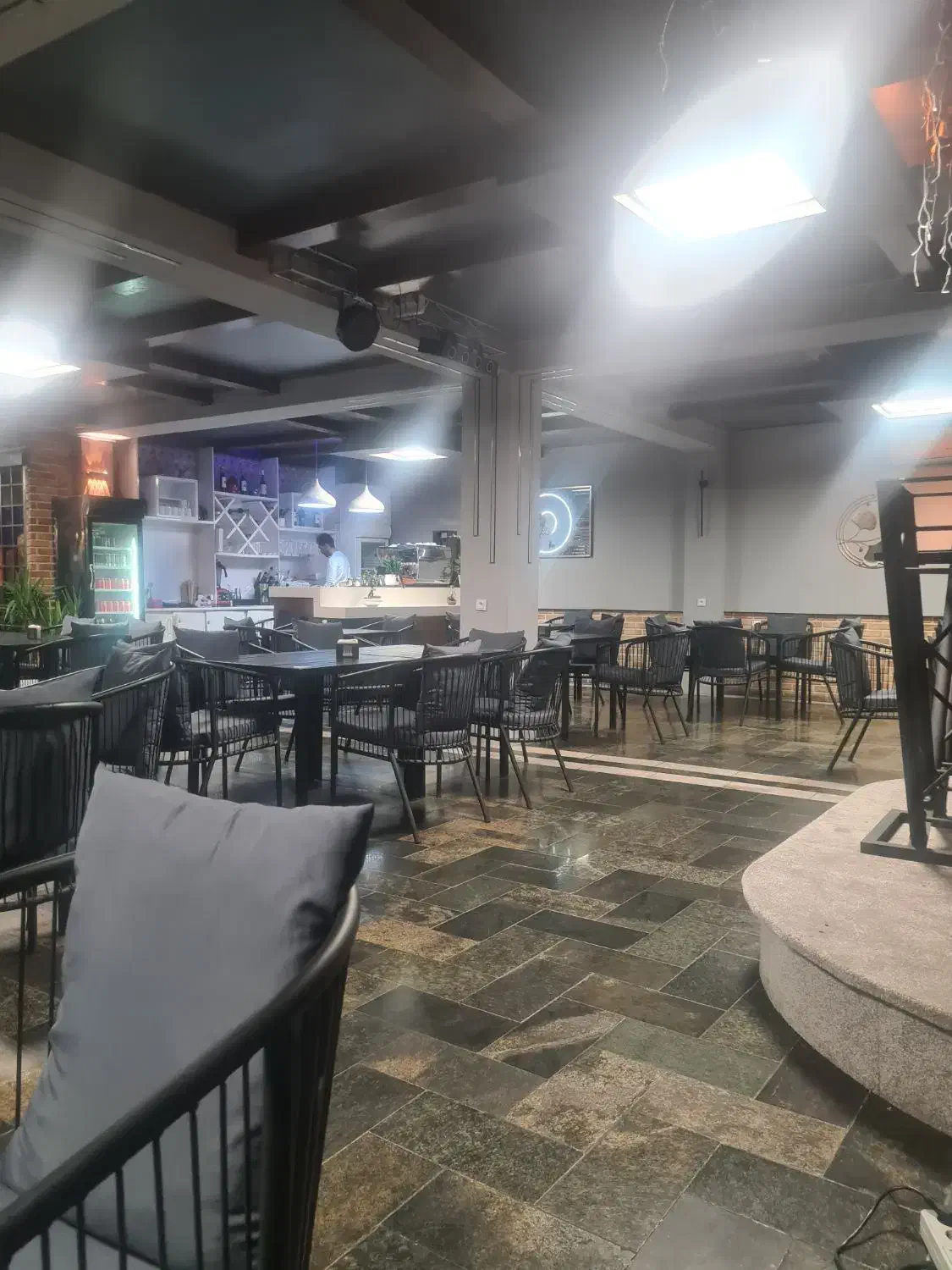 استخدام باریستا|استخدام خدمات فروشگاه و رستوران|تهران, صادقیه|دیوار