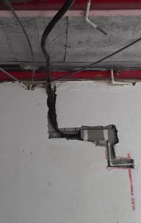 اجرای لوله مسی کولر گازی زیر کار|خدمات پیشه و مهارت|قائن, |دیوار