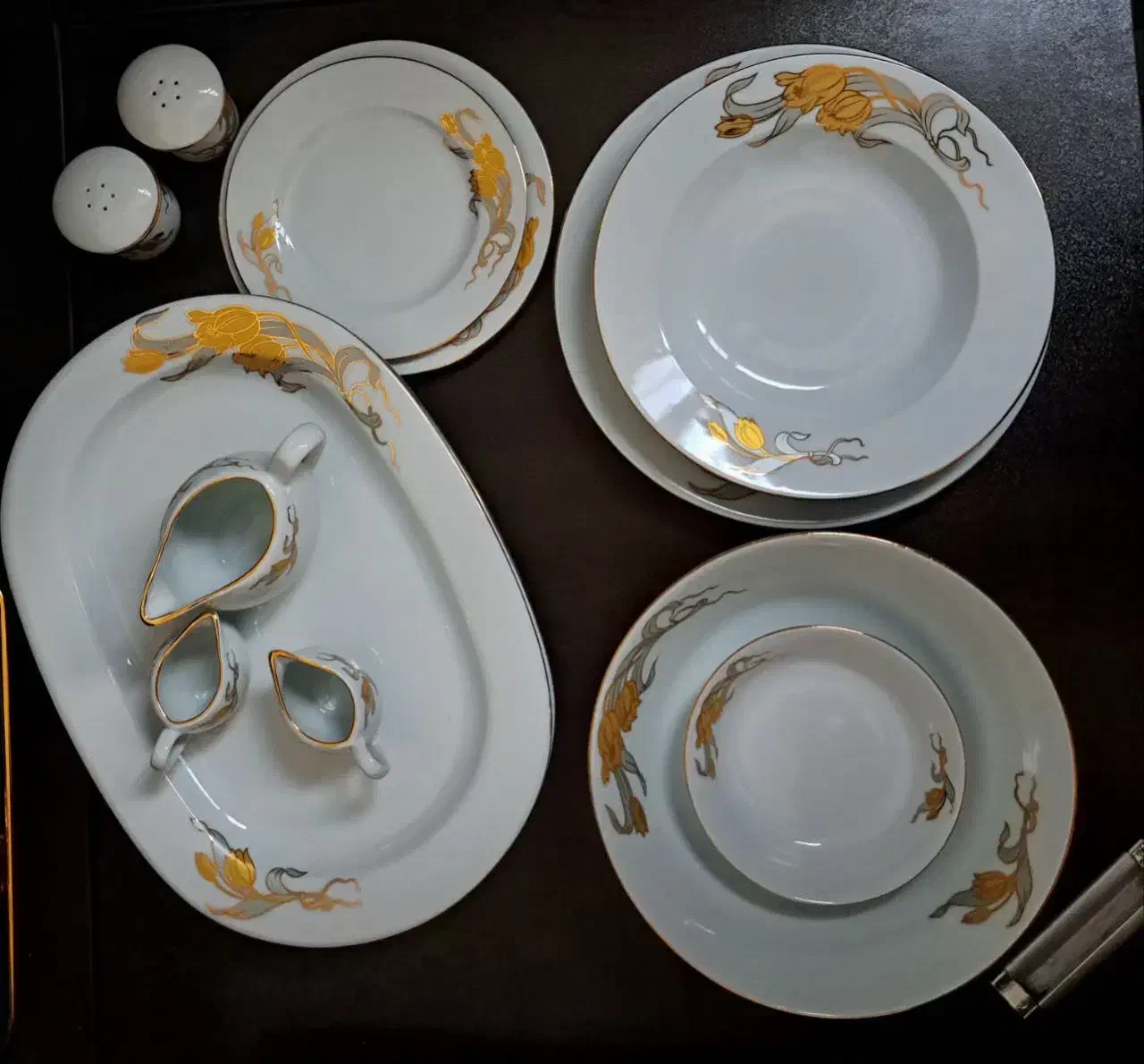 سرویس چینی مقصود ۱۲ نفره|ظروف سرو و پذیرایی|قم, شهرک مهدیه|دیوار