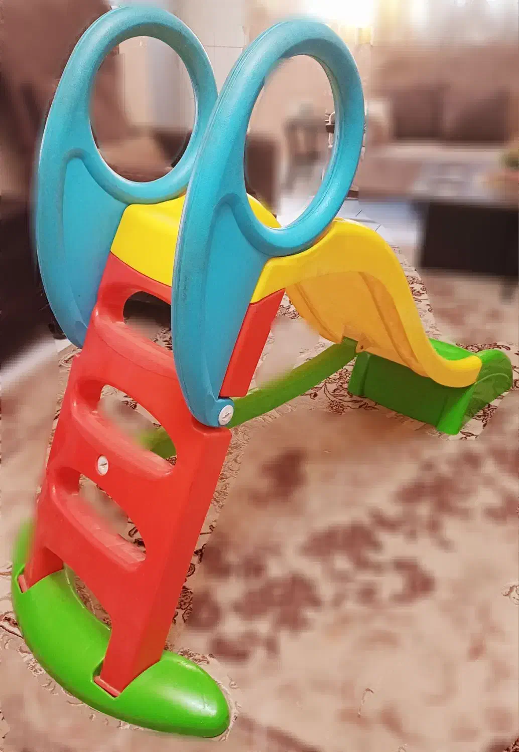 تاب. سرسره. صندلی .راکر ماهی. اسب بادی در حد نو|اسباب و اثاث بچه|کرمان, |دیوار