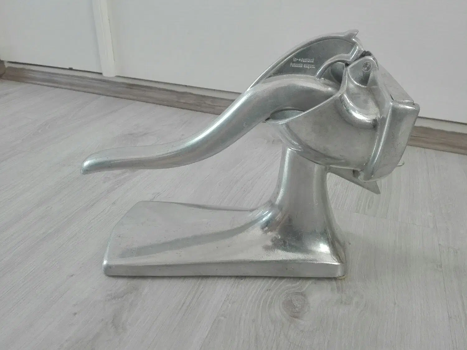 آب انار گیر قدیمی|کلکسیون اشیاء عتیقه|تبریز, |دیوار